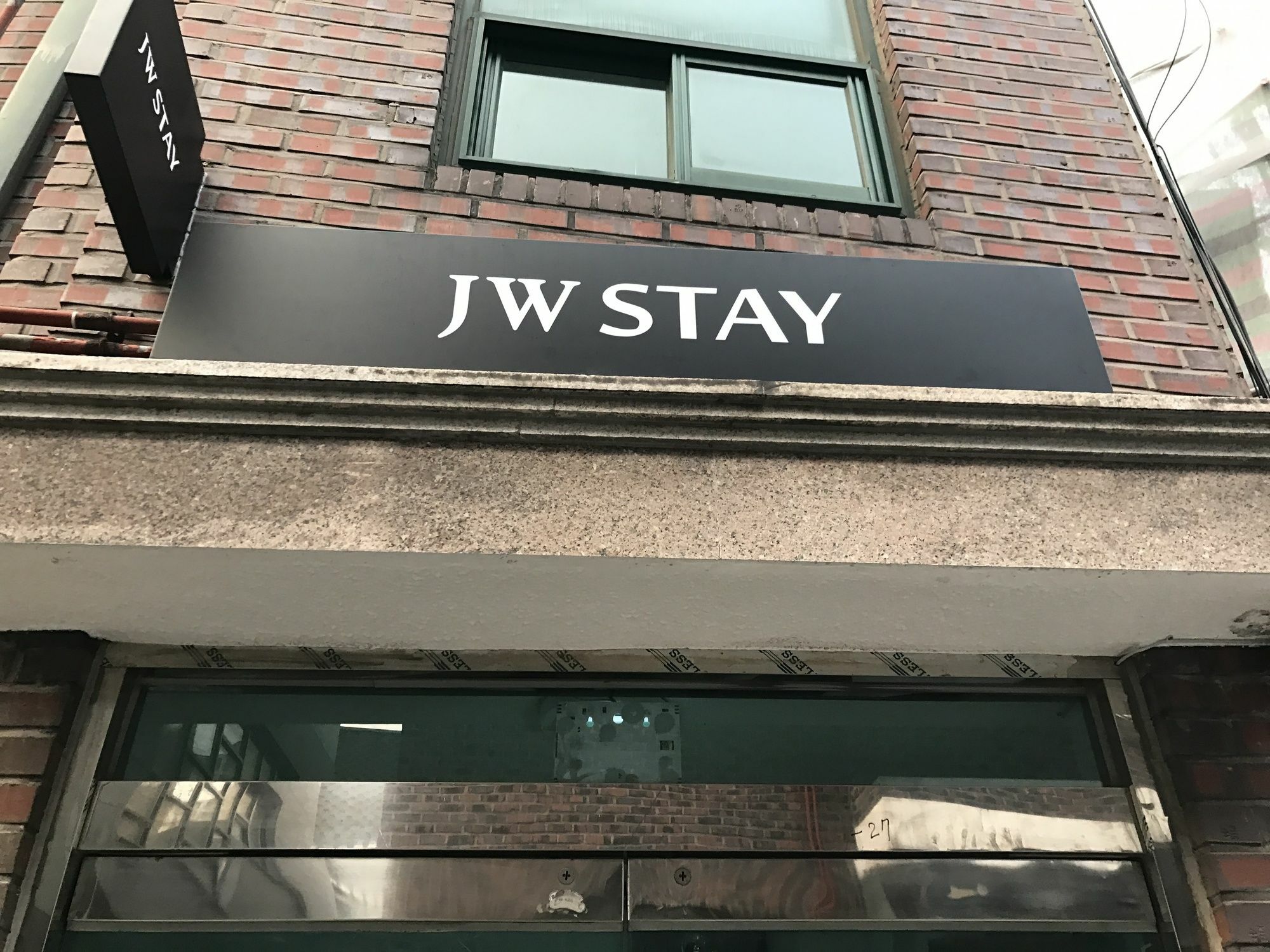 Jw In Hongdae Guest house