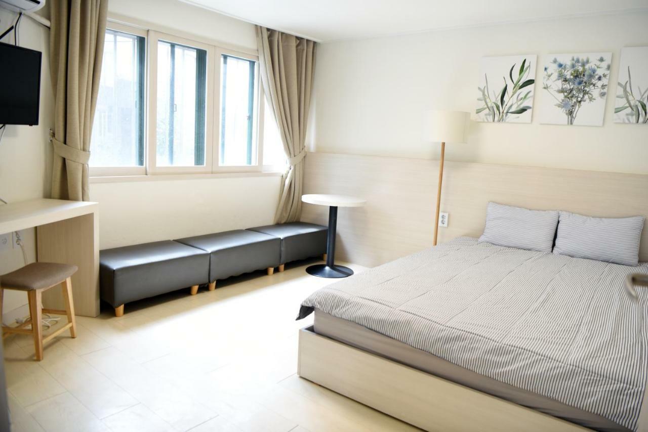 Guest house Jw In Hongdae 2*